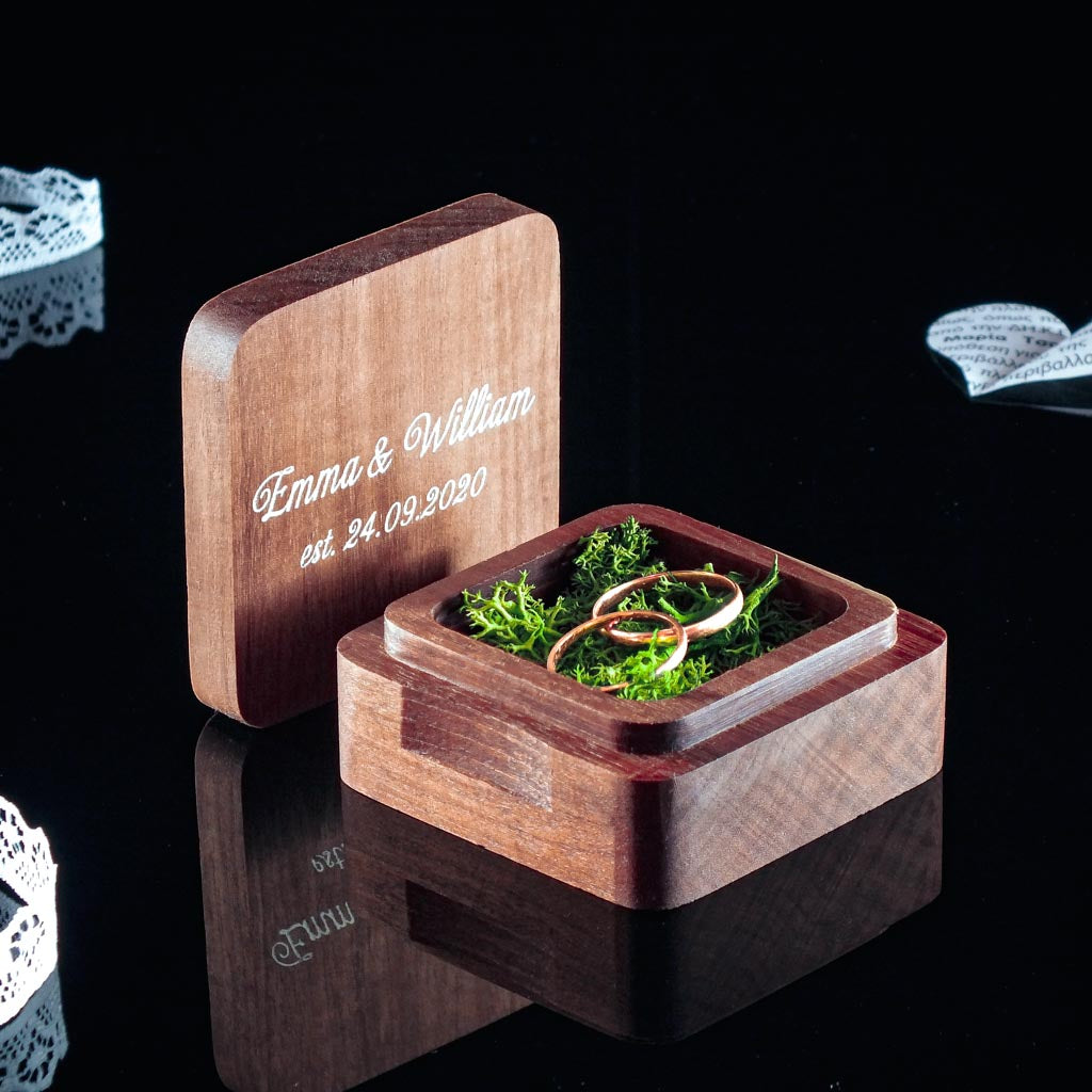 Personalized engraved square jewelry case