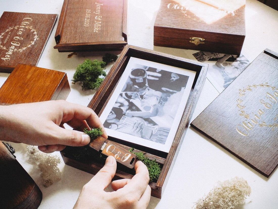 Handmade Wooden 5x7 Photo Box with USB