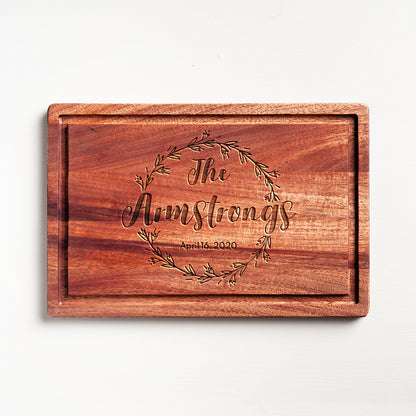 Cutting Board with Mahogany Wood - Rectangular Shape with Juice Groove - Circle Wreath Engraved