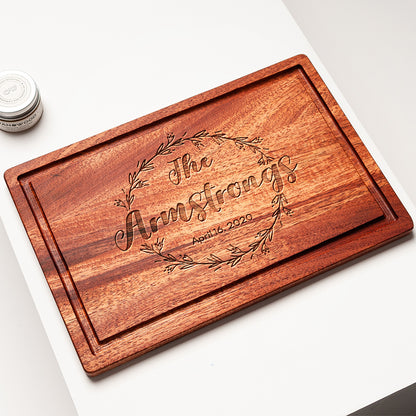 Cutting Board with Mahogany Wood - Rectangular Shape with Juice Groove - Circle Wreath Engraved