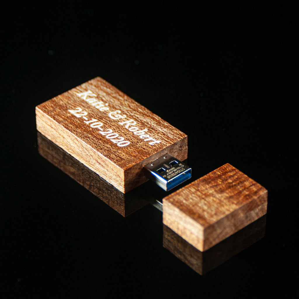 Custom Engraved USB Flash Drive 64GB/128GB