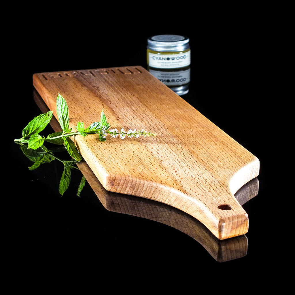 Charcuterie Board with Beech Wood - Names Engraved
