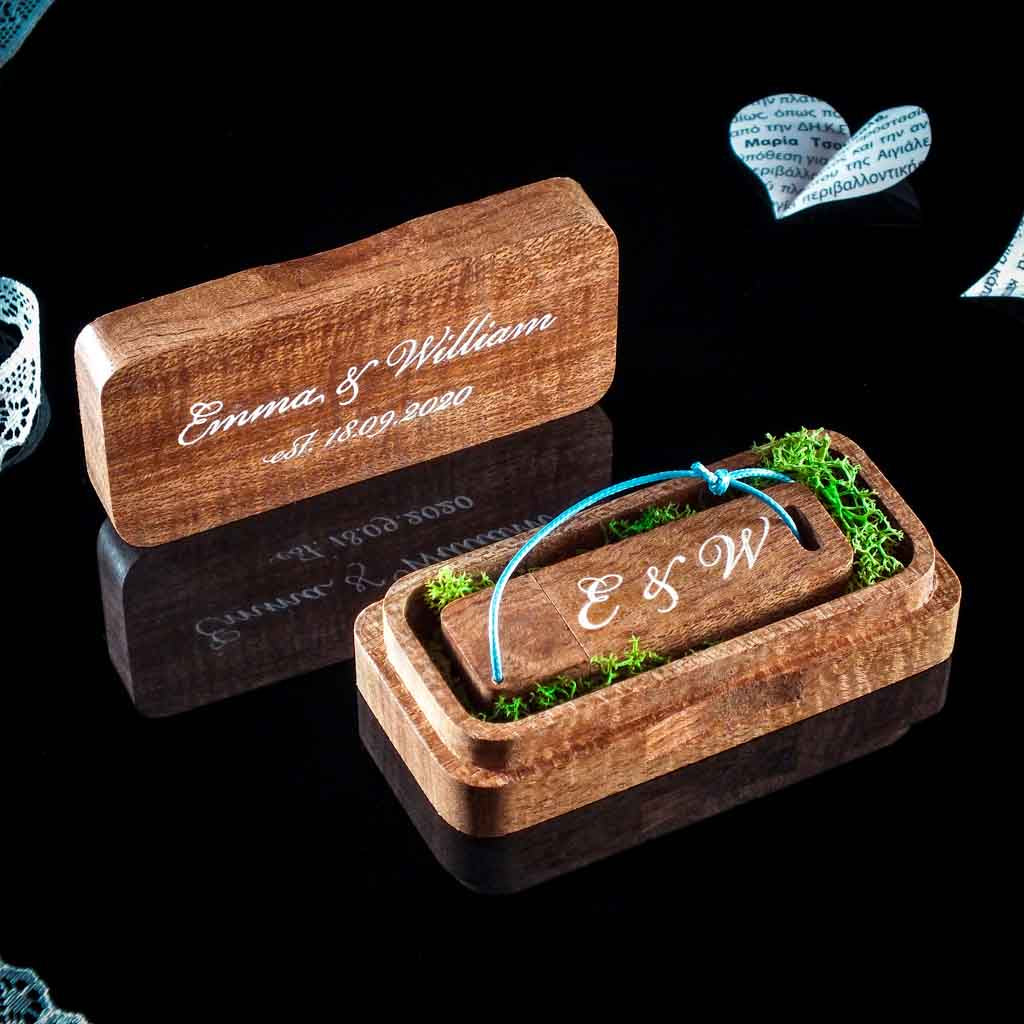 Wooden USB box - Mahogany Wood - Personalized Text Engraved
