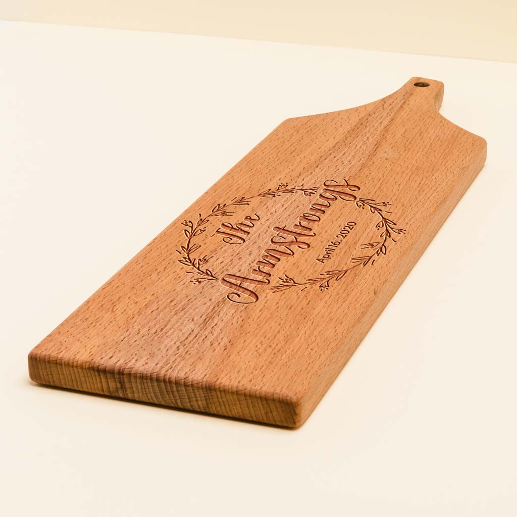 Wreath Engraving Charcuterie Board